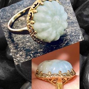 14k Yellow Gold Carved Jade Ring